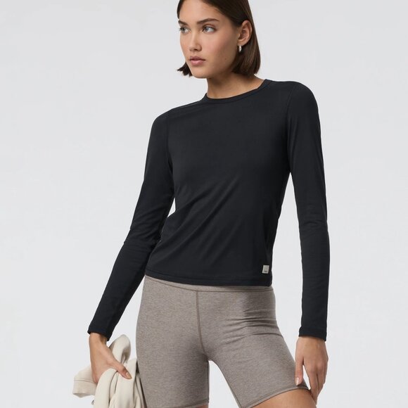 NWOT Vuori Long Sleeve Lux Crew Tee Black Size XS - Picture 1 of 5